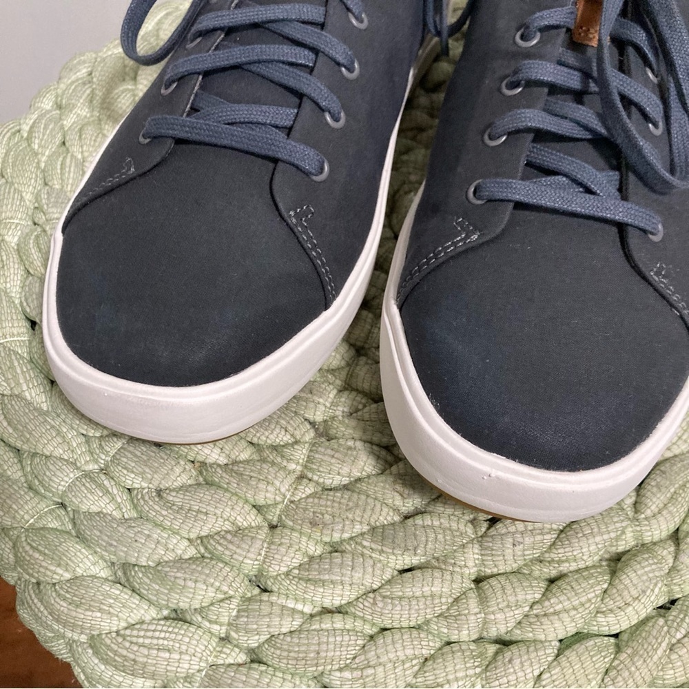 Olukai Lae 'Ahi Li Men Charcoal Gray Lace Up Slip On Sneakers - Picture 5 of 10